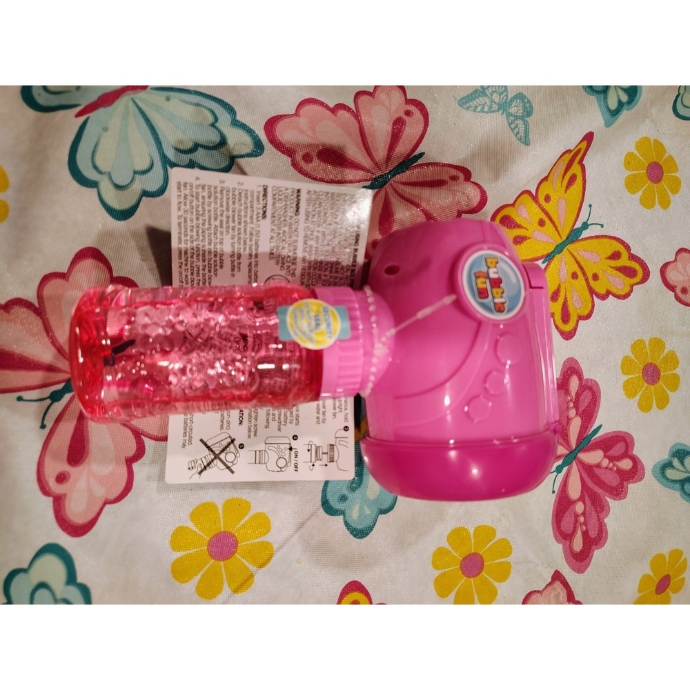 Bubble Fun Sun Squad Bubble Blower Fan Pink Handheld Battery Operated with 4oz